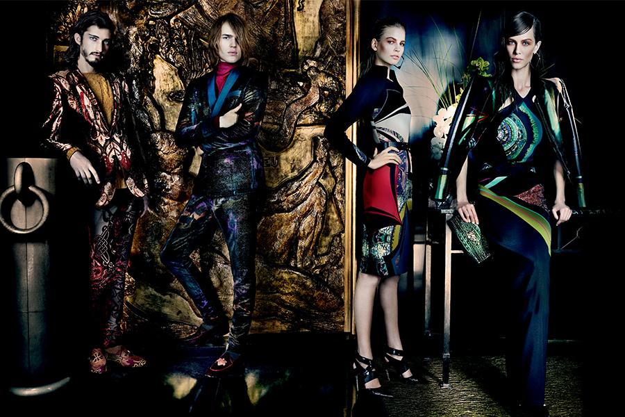 aymeline-valade-elisabeth-erm-sung-hee-kim-ton-heukels-andres-risso-nan-fulong-for-etro-fall-winter-2013-2014-by-mario-testino-2