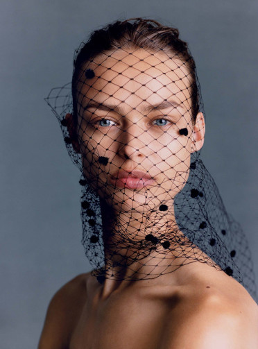 birgit-kos-vogue-japan-november-2018-1