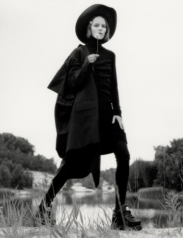 freja-beha-erichsen-vogue-uk-december-2018-2
