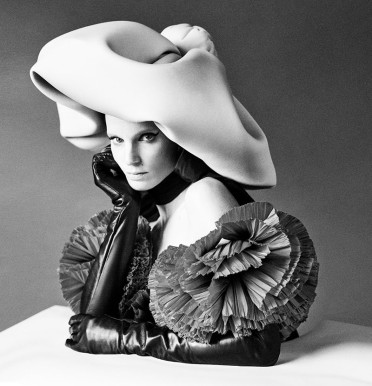 iris-strubegger-giampaolo-sgura-vogue-germany-december-2019-4