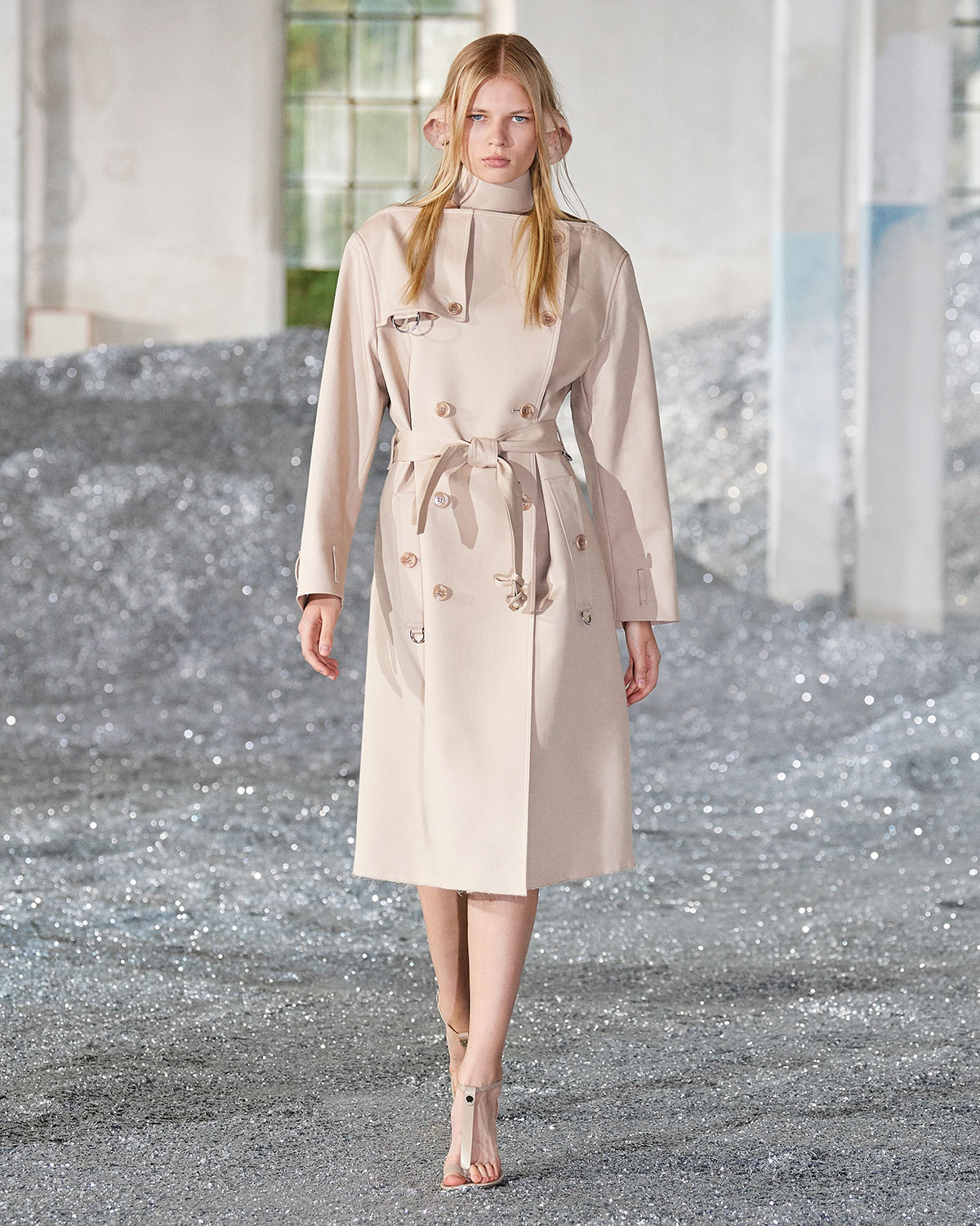 Spring 2019 trench clearance coat