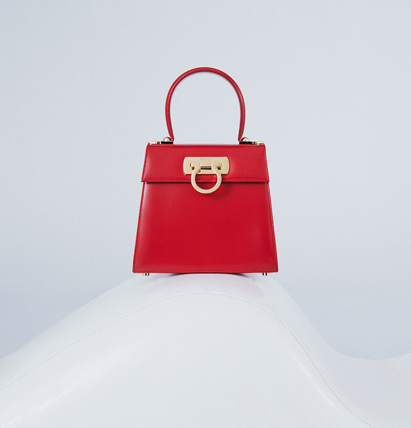 Naar Lui Tablet Salvatore Ferragamo relaunches the Top Handle Bag | The Fashionography