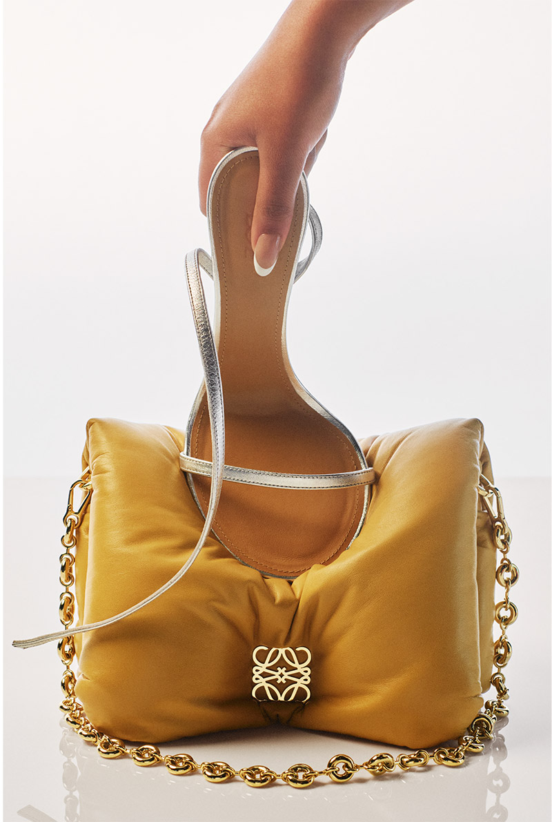 Bucket bag colour combination | Bucket bag, Summer handbags, How to make  handbags