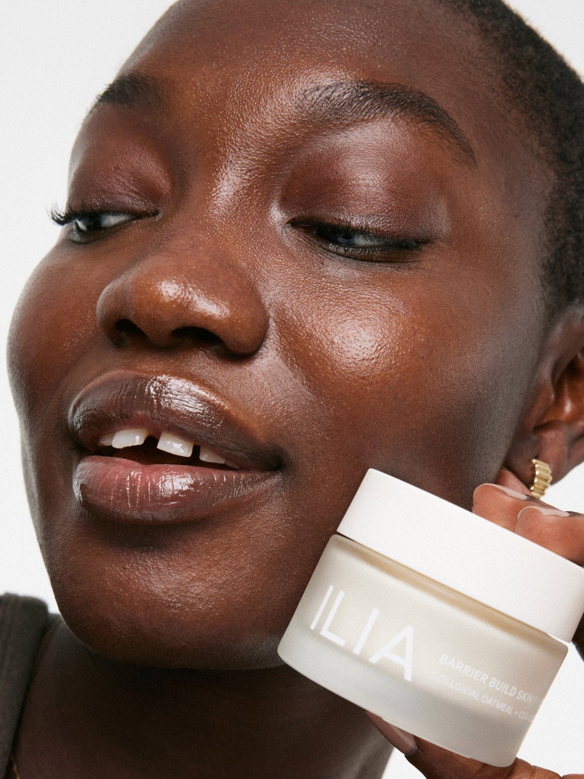 ILIA Launches Barrier Build Skin Protectant Cream