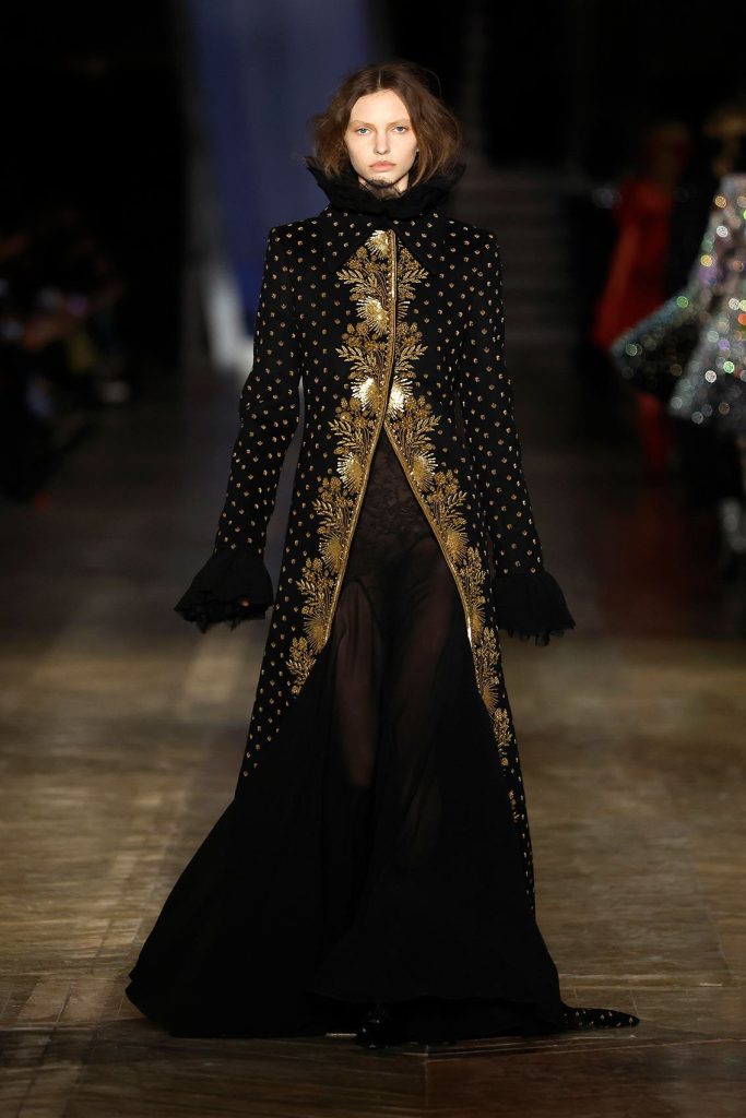 Alexander McQueen Fall 2025 Collection