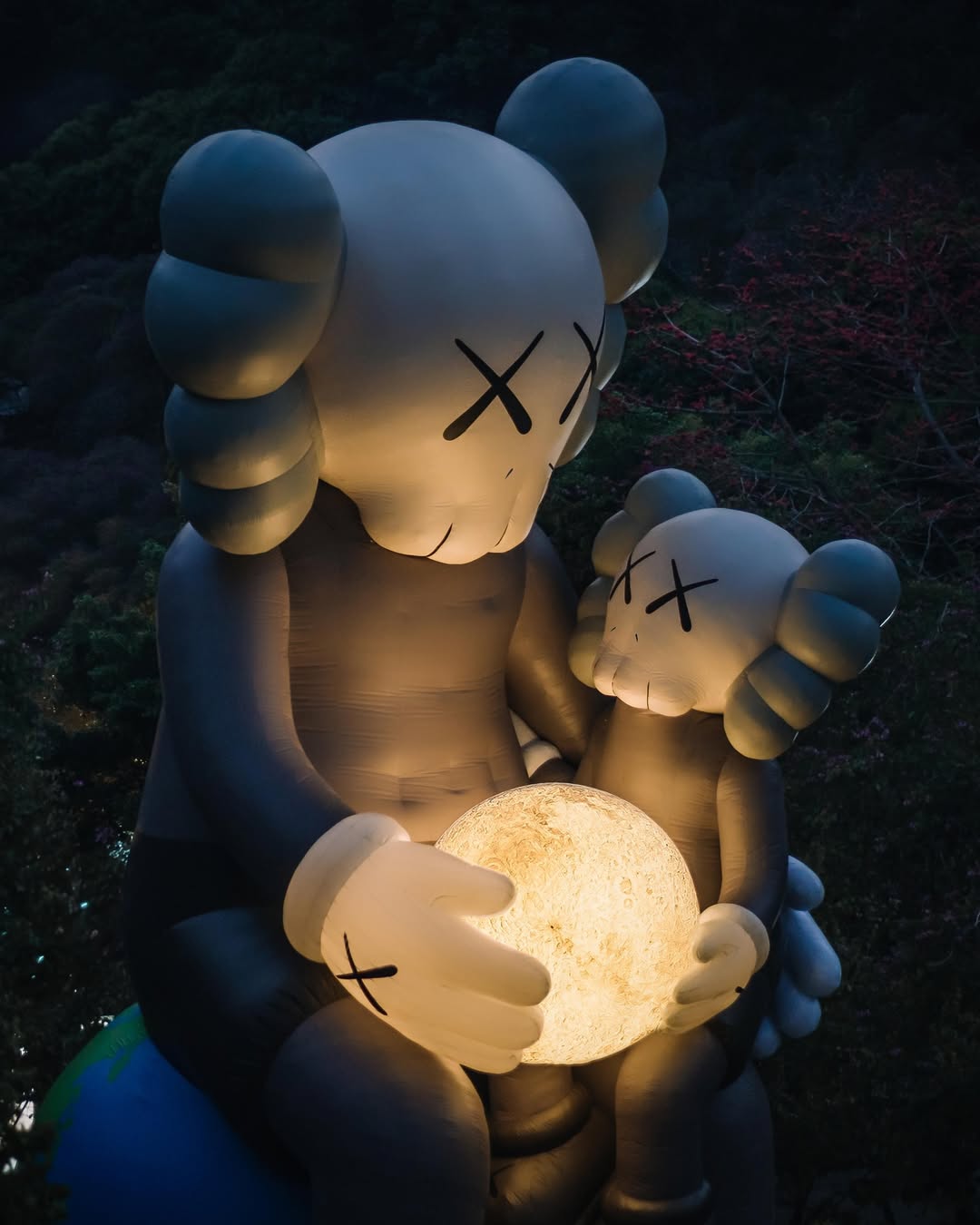 KAWS:HOLIDAY Thailand | Source: KAWS
