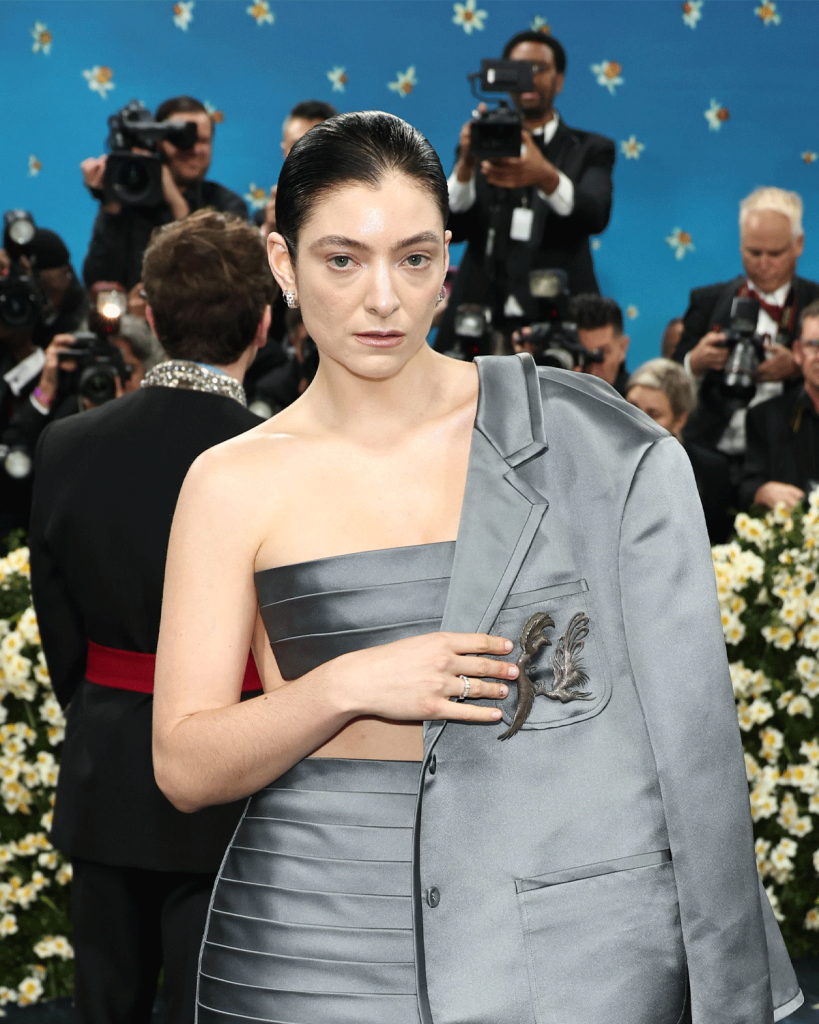 Fresh-Faced and Lash-Free is the New Glam for 2025