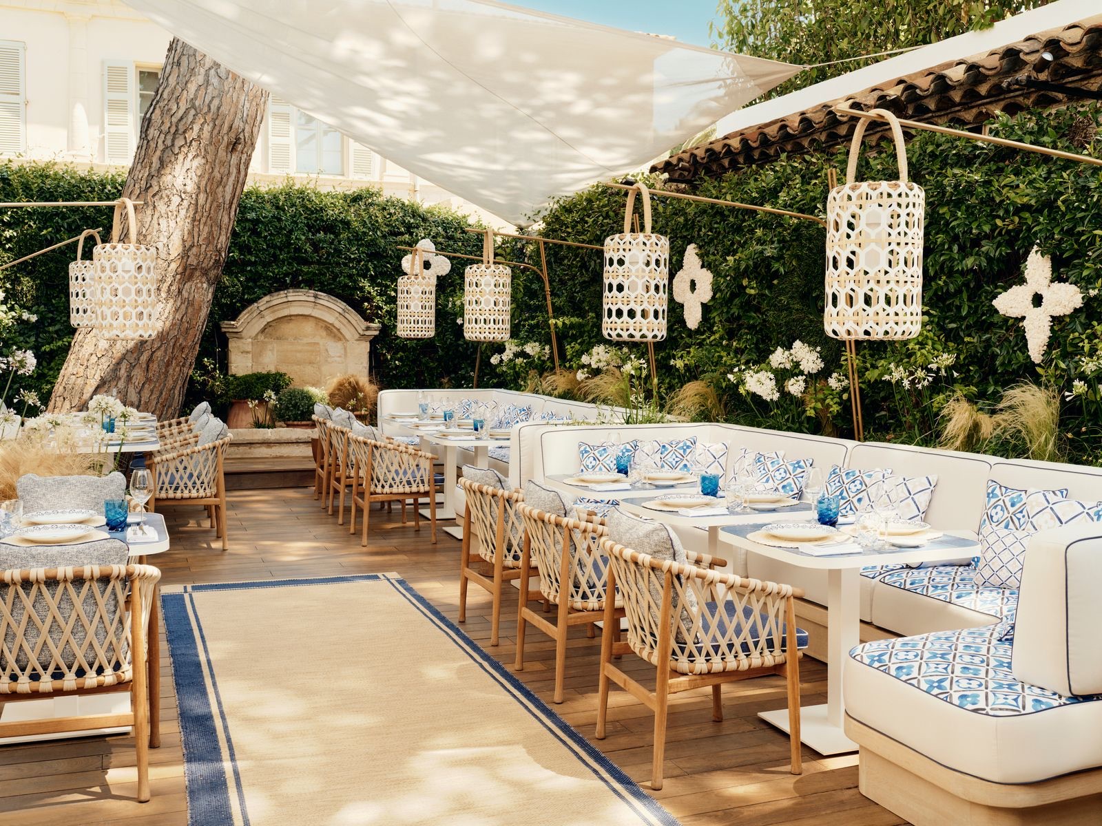 The Arnaud Donckele and Maxime Frédéric at Louis Vuitton restaurant in Saint-Tropez | Source: Louis Vuitton