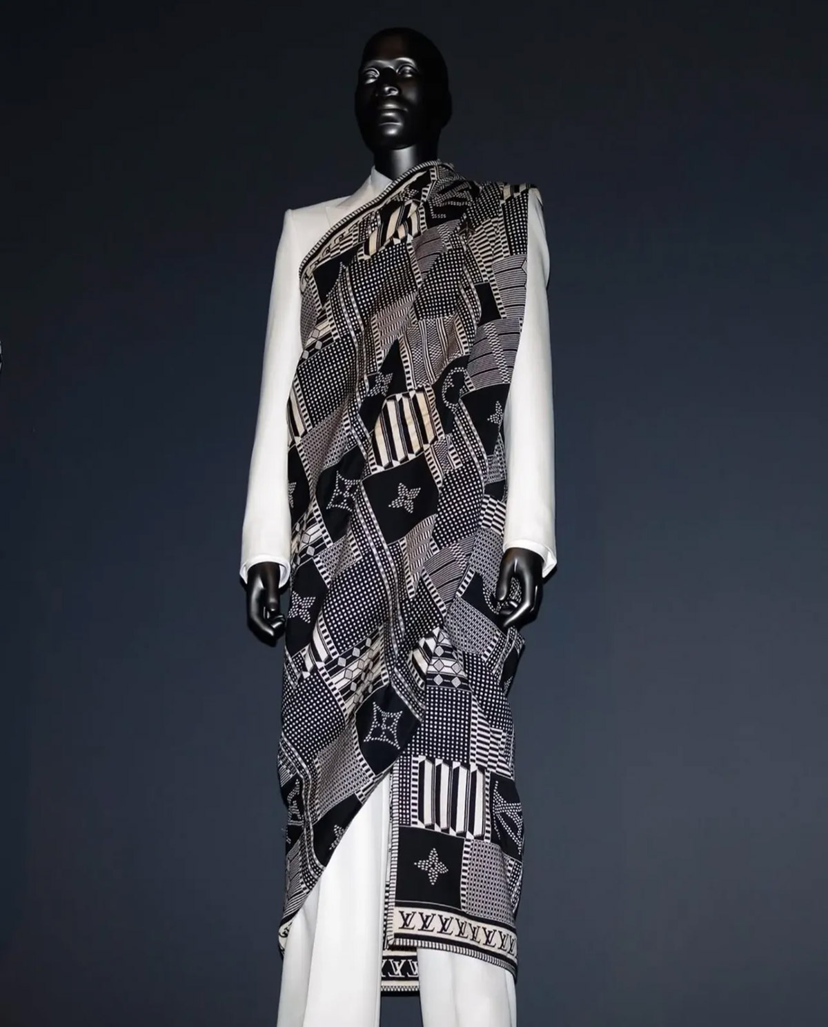 “Superfine: Tailoring Black Style” Exhibition images