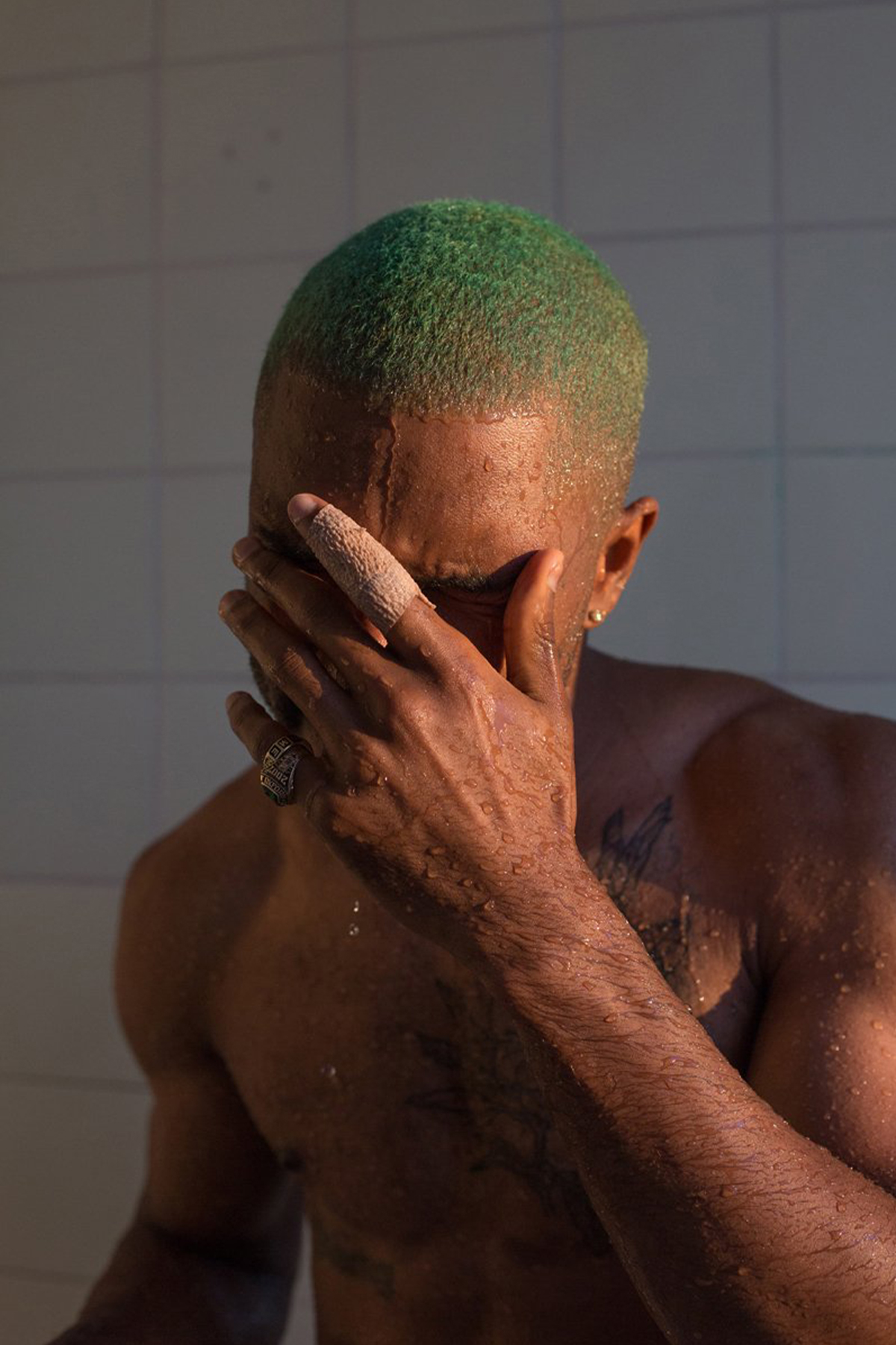 Frank, in the shower (2015) by Wolfgang Tillmans | Source: Centre Pompidou