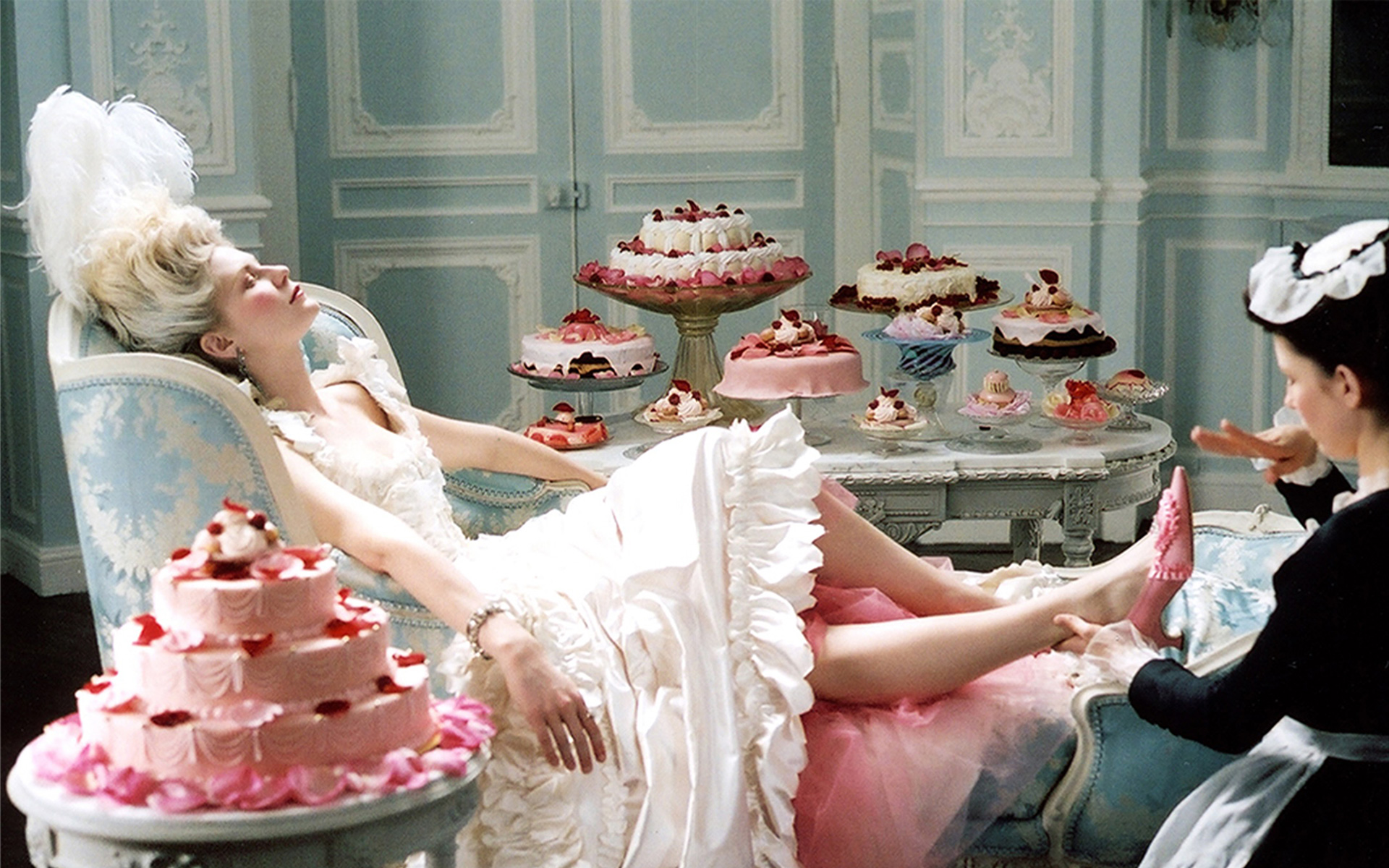Kirsten Dunst in Sofia Coppola's 2006 film "Marie Antoinette" | Source: Victoria and Albert Museum