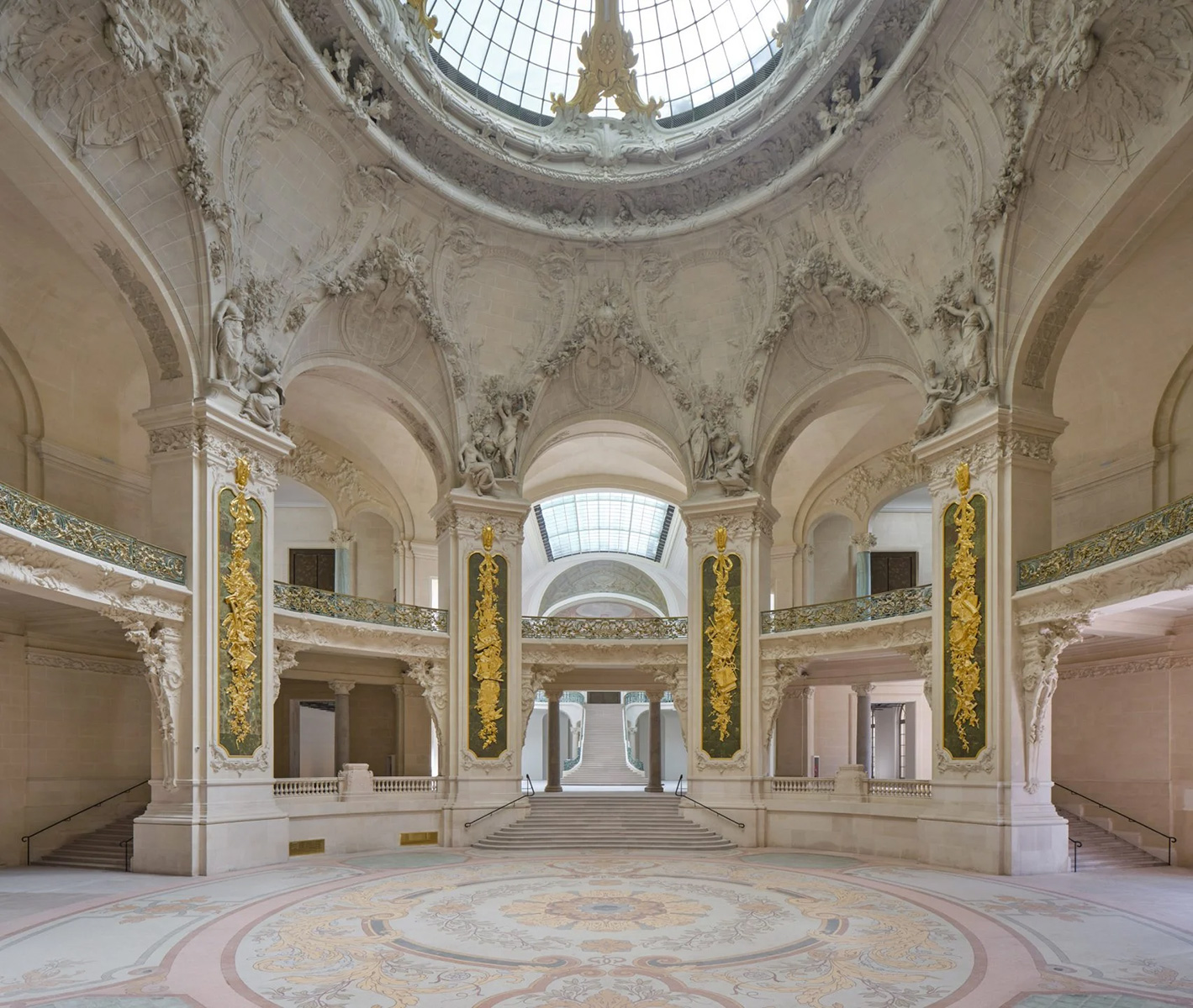 The rotunda in the Palais d'Antin at the rear of the Grand Palais | Photo: Antoine Mercusot for Chatillon Architectes